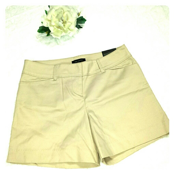 The Limited Pants - 💙 4 /25 NWT The Limited Taylor ed Beige Shorts